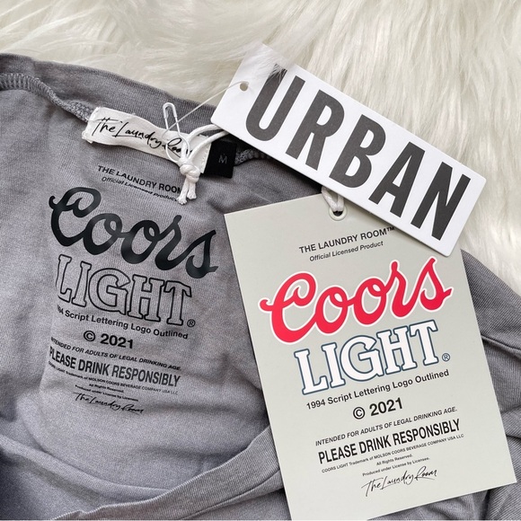Urban Outfitters The Laundry Room X Coors Light Beer Official Tee - Picture 12 of 15